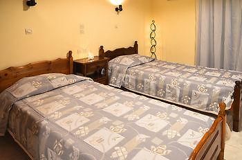 Artemis Studios And Apartments Psarou  المظهر الخارجي الصورة
