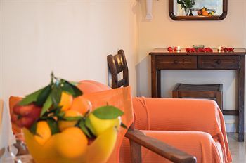 Artemis Studios And Apartments Psarou  المظهر الخارجي الصورة